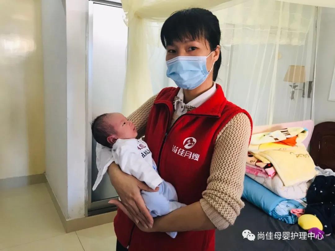 尚佳專(zhuān)業(yè)月嫂丨預防丨乳腺炎，怎么辦？
